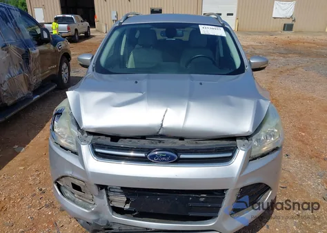 2016 Ford Escape Titanium из США, поврежденный, VIN 1FMCU0J96GUA70101
